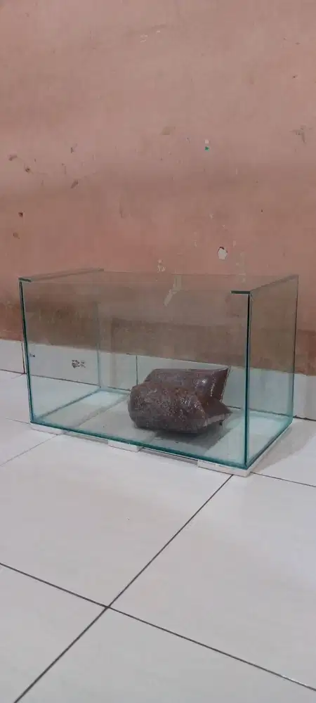 Aquarium 50x25x30 + pasir 4kg