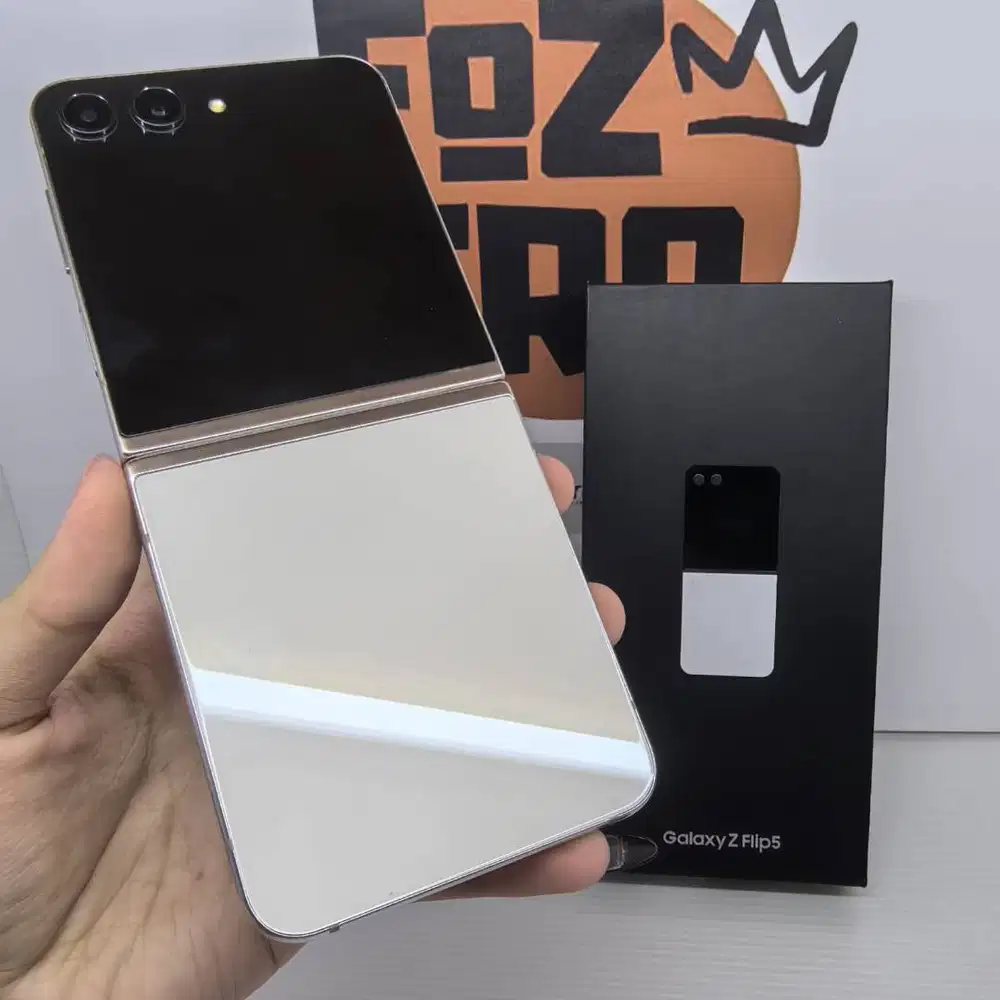 Samsung Z Flip 5 8/256GB WHITE FULLSET NO MINUS NO KENDALA
