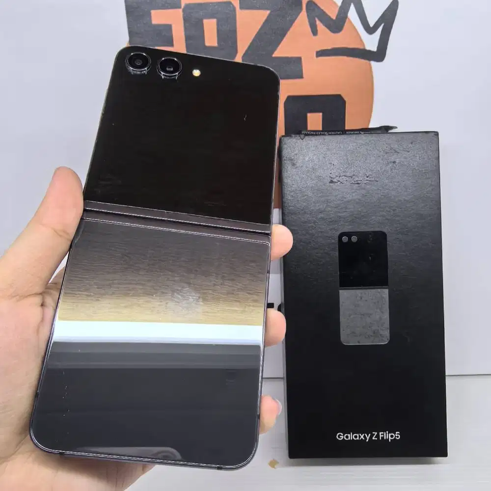 Samsung Z Flip 5 8/512GB Graphite FULLSET NO MINUS No Kendala