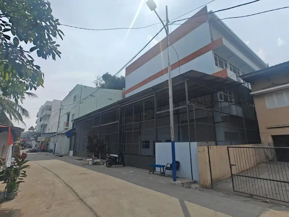Disewakan Gudang + Kantor 4 Lantai di Penjaringan Jakut