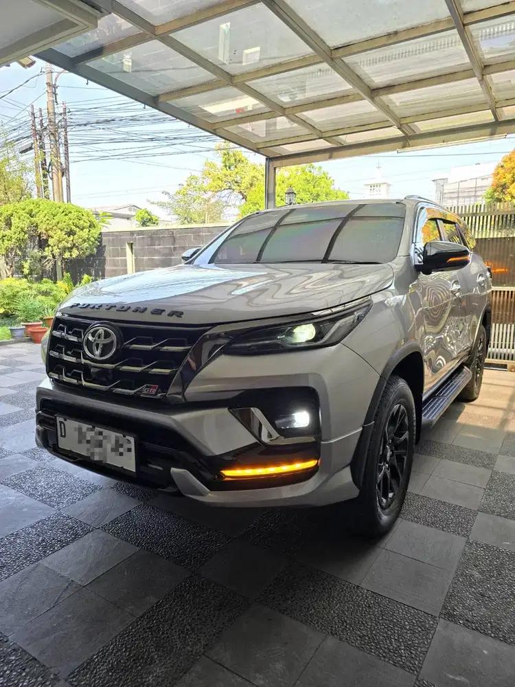 16 RB KM FORTUNER 2.8 GR 2023 SEPERTI MOBIL BARU