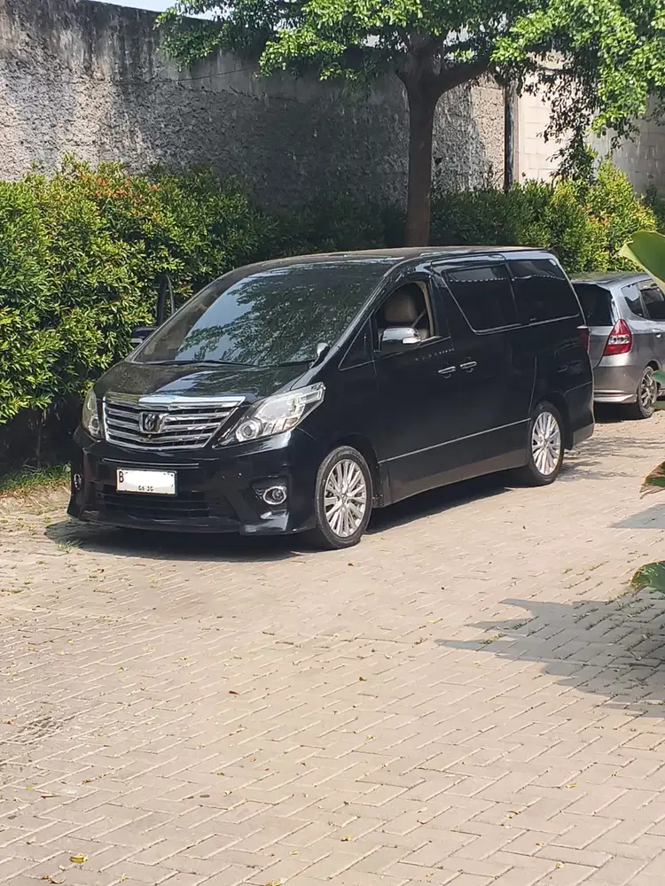 Toyota Alphard 2010 Bensin