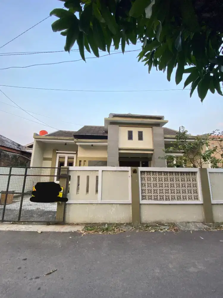 DIJUAL Rumah dkt kampus Al Ghifari jalan raya Soekarno Hatta