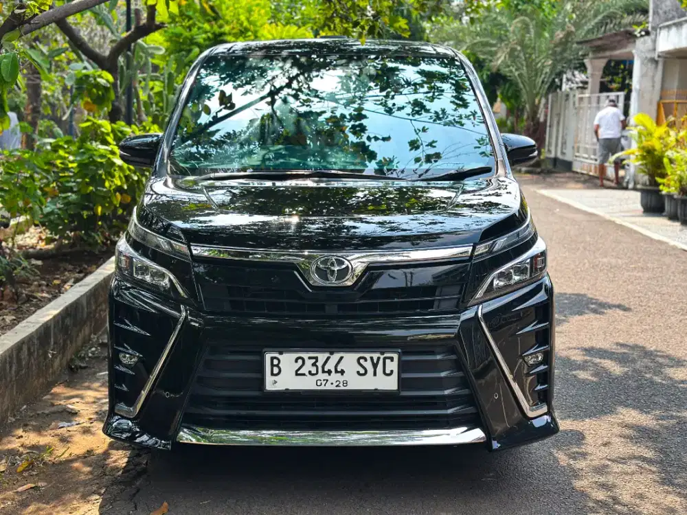 Voxy 2.0 AT 2018 Hitam DP 30jt Cash Atau Kredit Terbaik SeOLX!