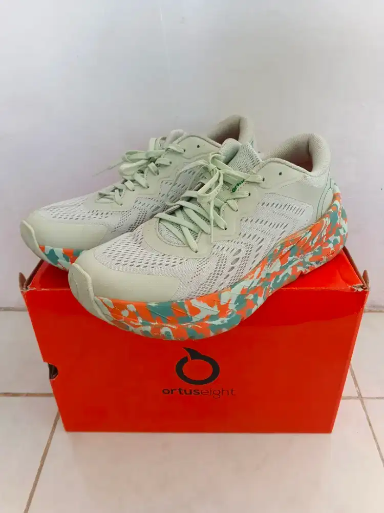 Sepatu Ortuseight size 44
