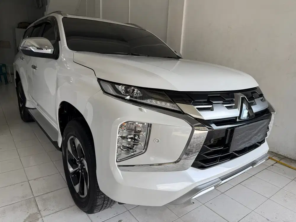 Pajero Dakar 4x2 2025 Putih