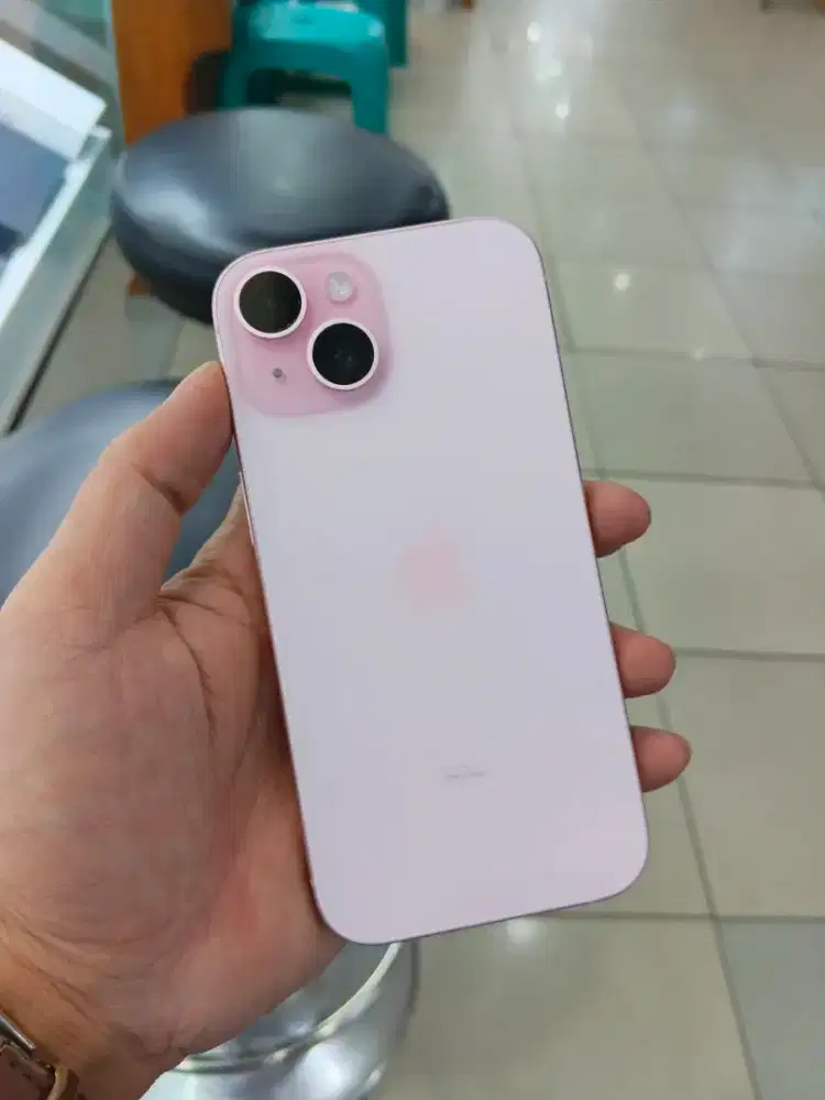 iPhone 15 128 GB iBox