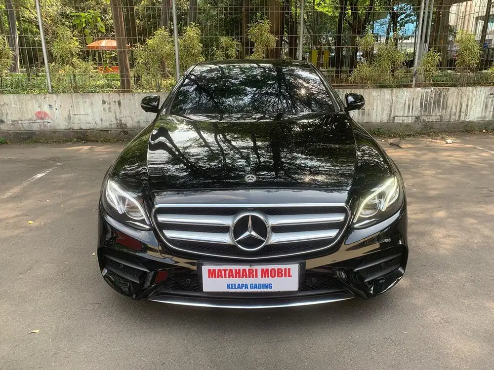 Mercedes Benz E350 AMG 2019