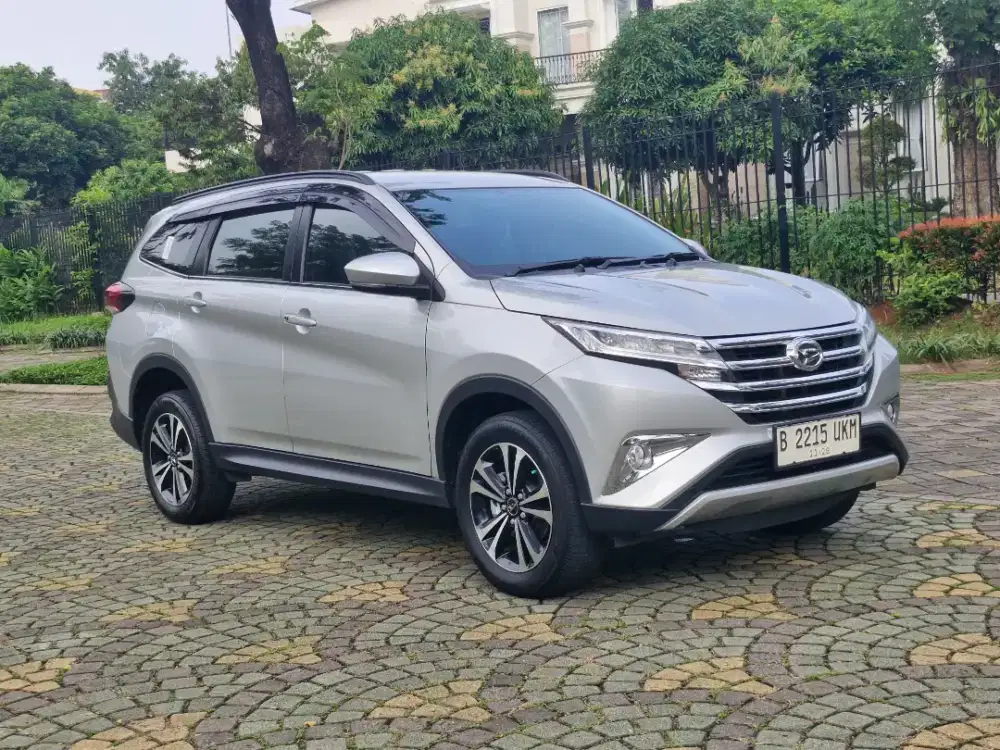 Daihatsu Terios R 1.5 Automatic Bensin Silver Metalik