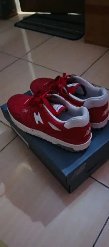 New Balance suede pack red