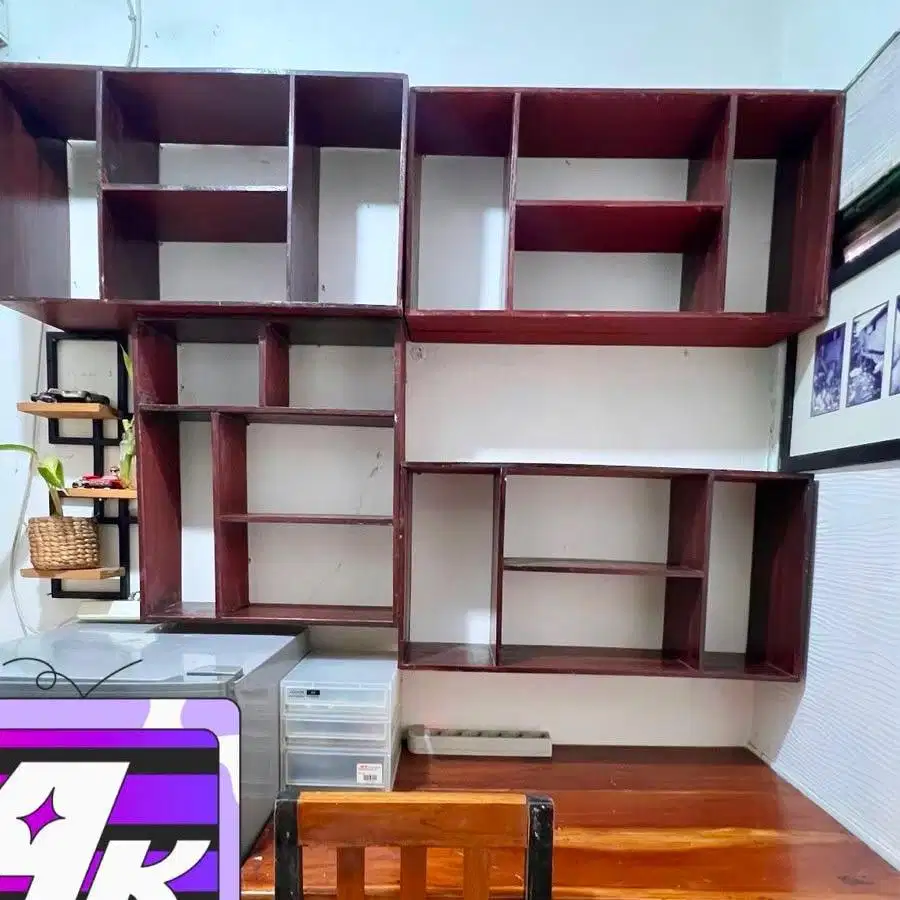 Meja Kerja, Kursi dan Rak Buku Gantung