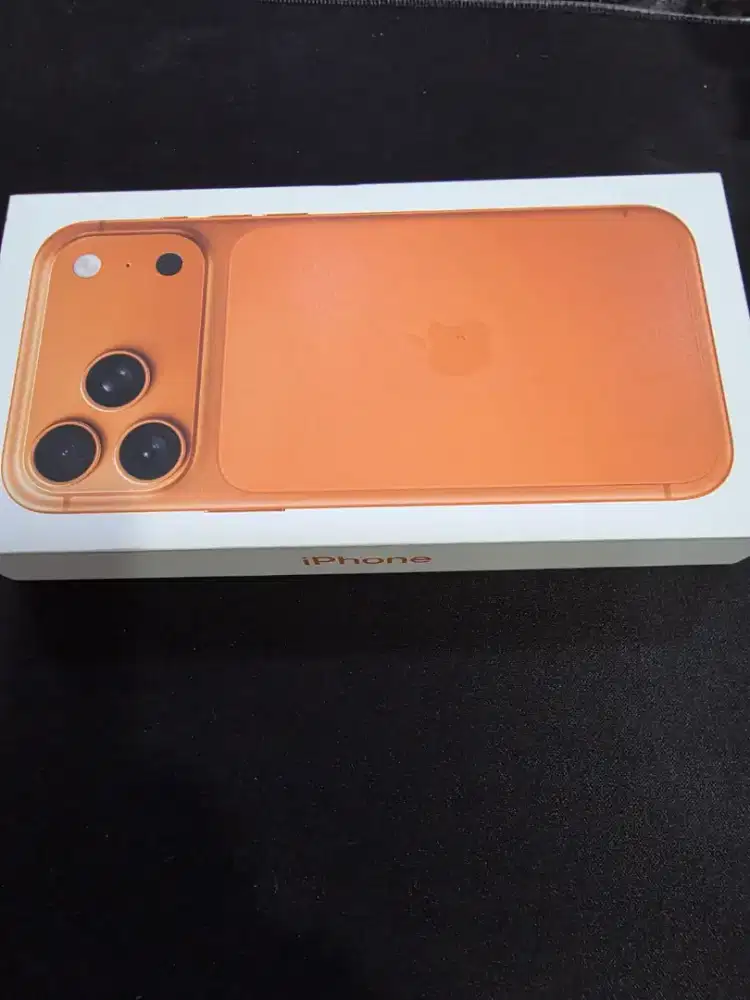 Dijual iphone 18 promax 256 orange