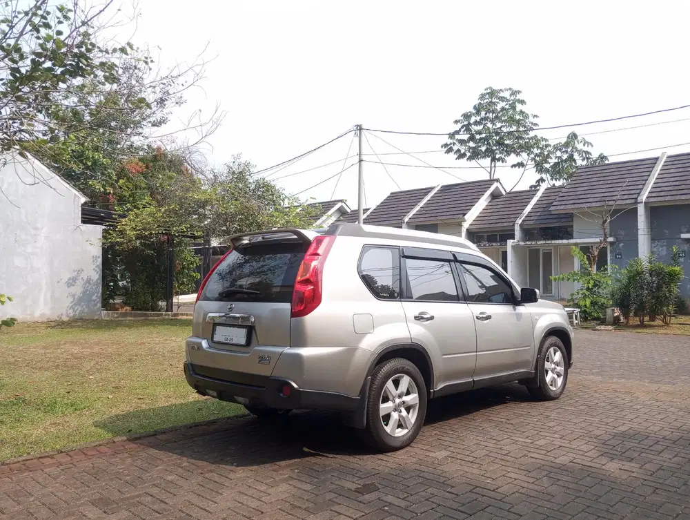 Nissan X-Trail 2009 Bensin
