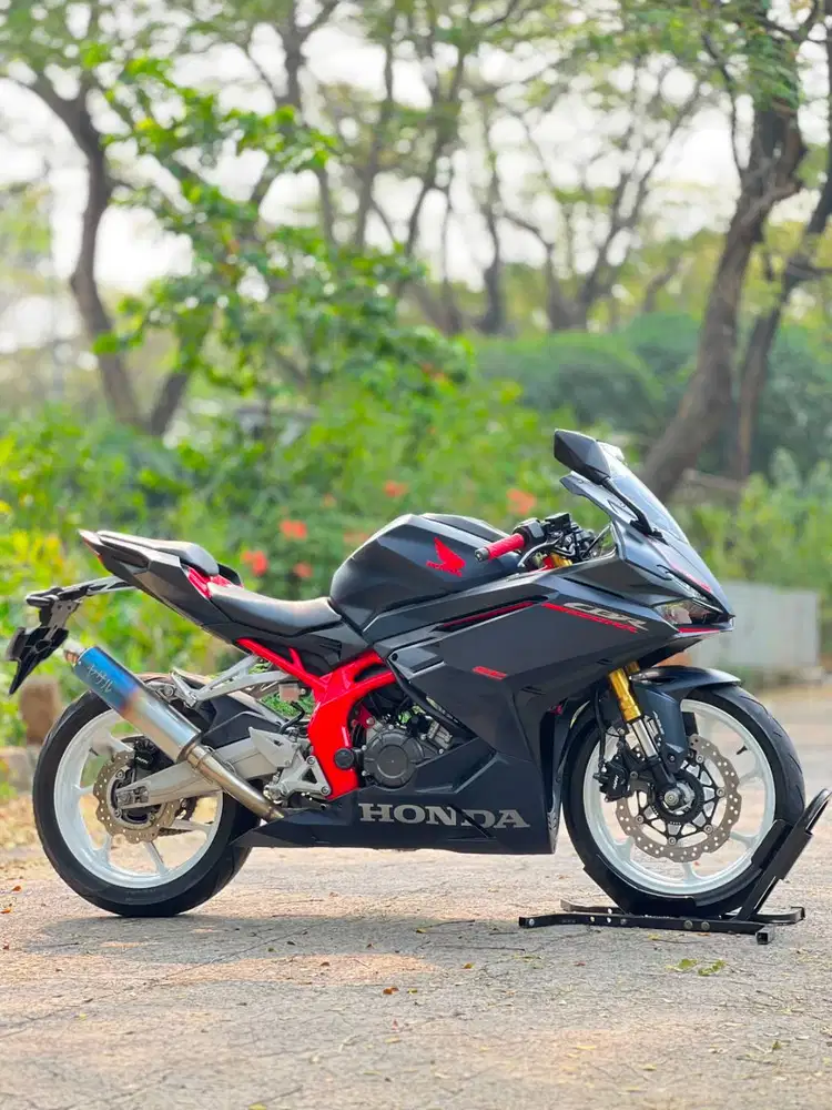 HONDA NEW CBR 250RR ABS SP BIRU 2023 KM RENDAH NO MINUS