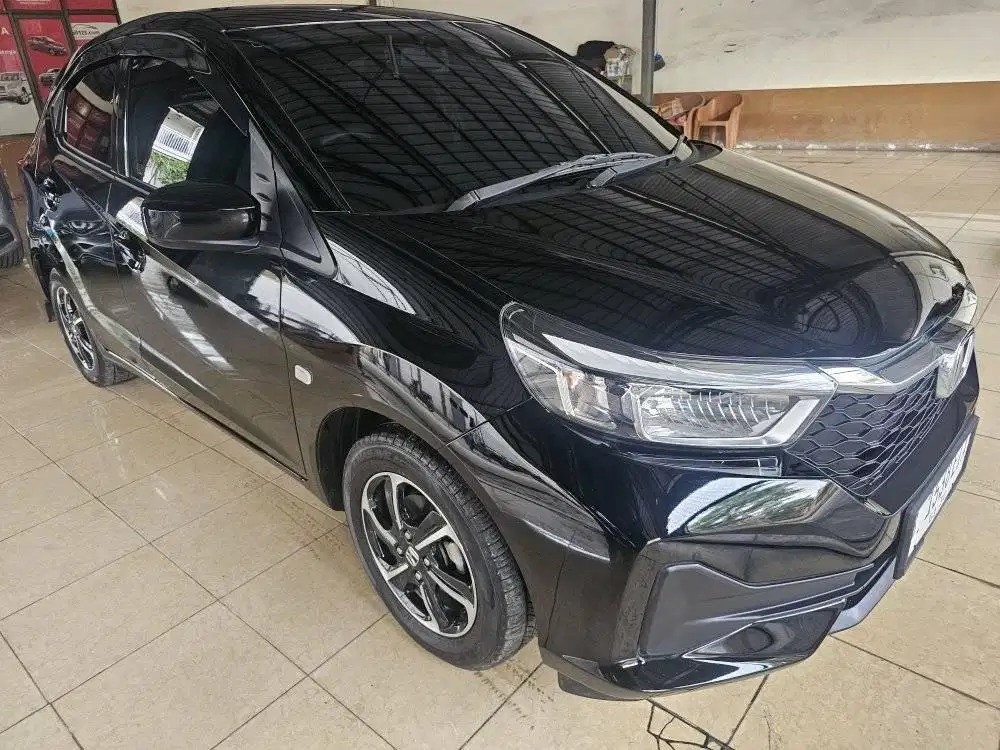 Honda All New Brio 1.2 E CVT 2024 Hitam