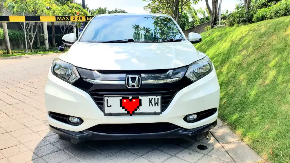 White Honda HRV E Facelift 2016/2017 Matic No Brio RS 2018 KIM
