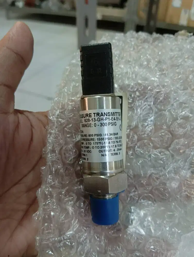 DWYER Pressure & Temperature Transmitter, Level Switch