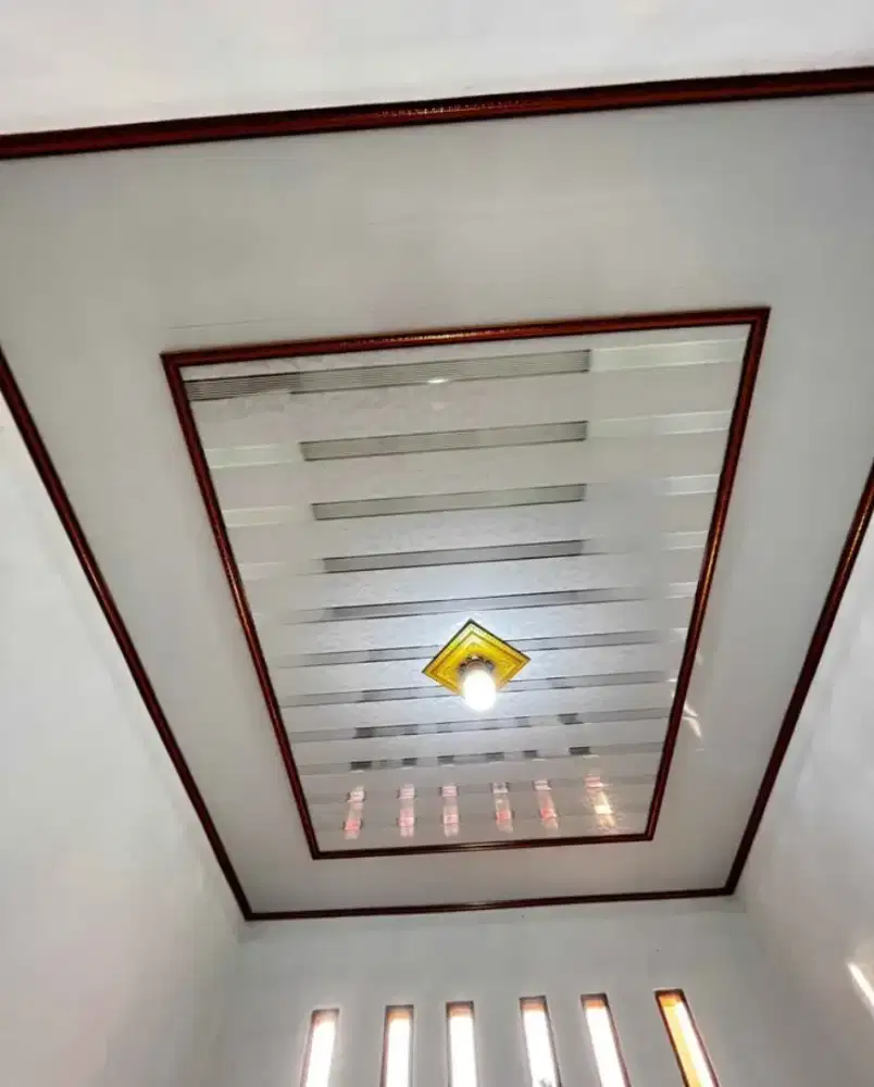 Plafon pvc terpasang ( matrail dan tukang sudh trima beres)