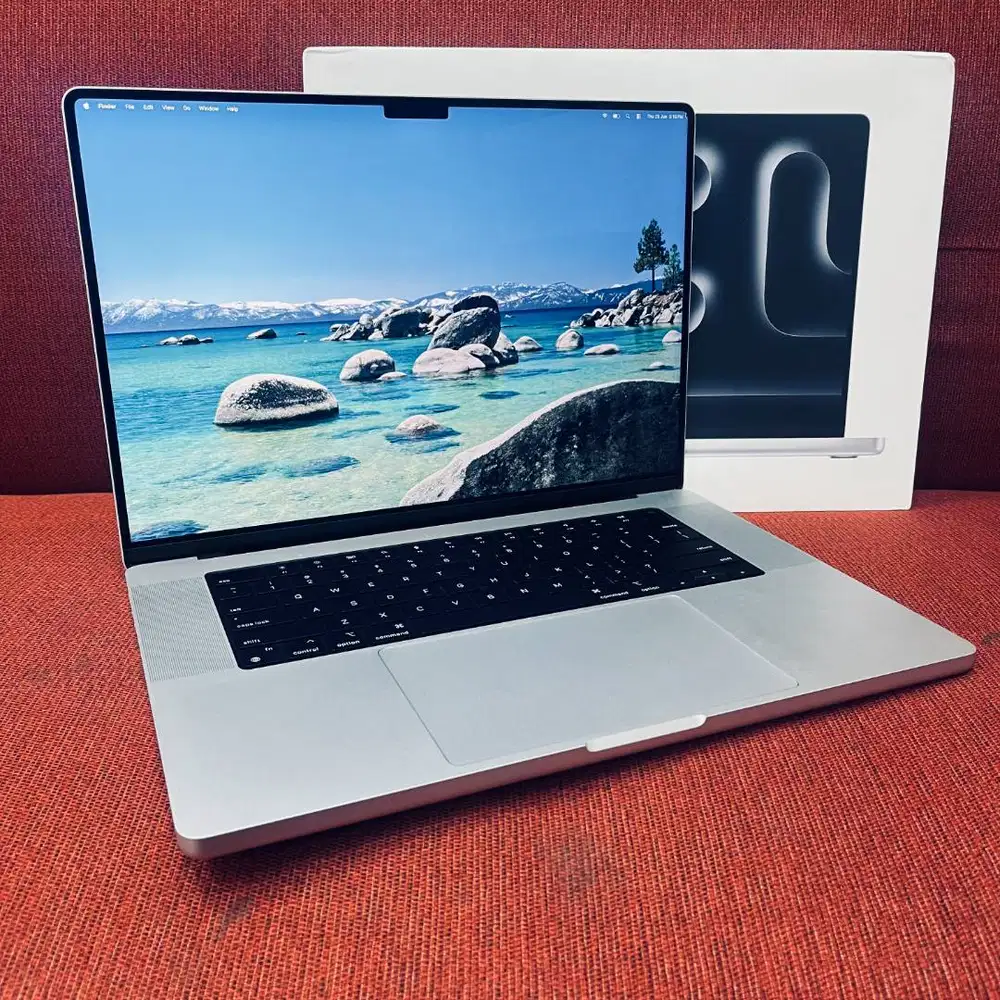 MacBook Pro 16 inch, M4 Pro 2024 RAM 24GB SSD 512GB Fullset Garansi