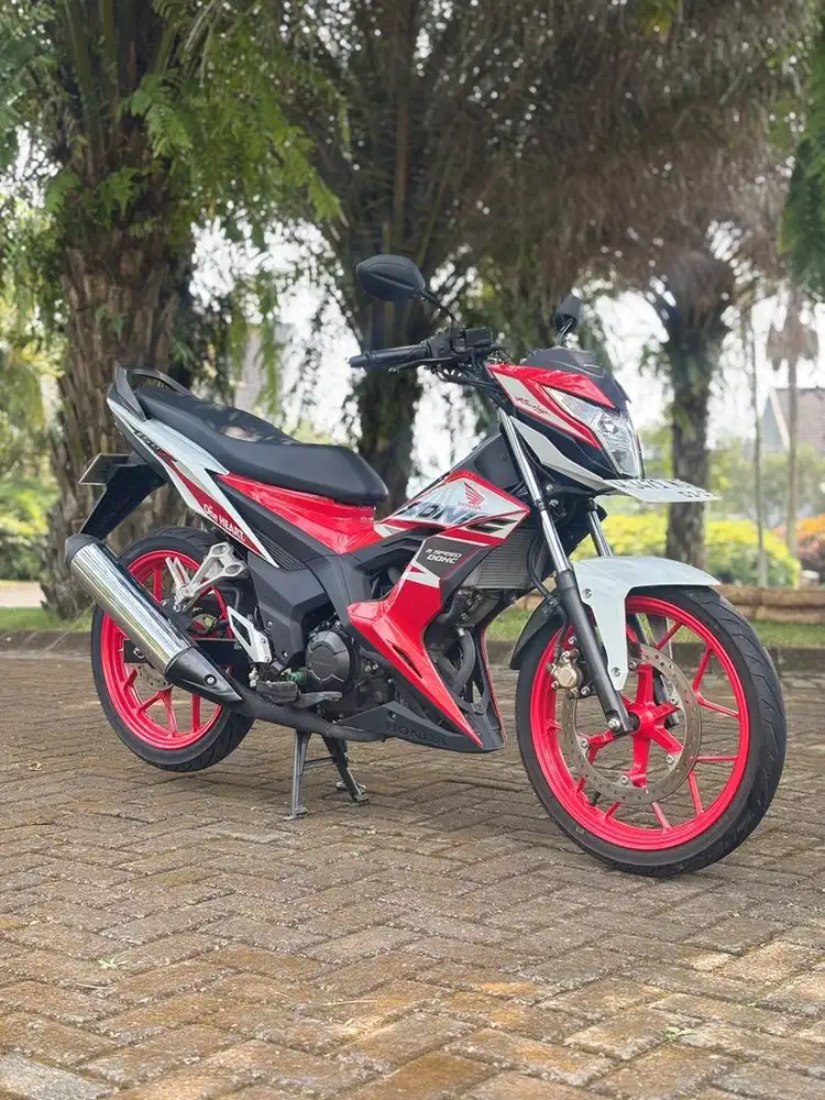 Honda Sonic 150R thn 2026 Odo 700 Perak Like New Koko Motor
