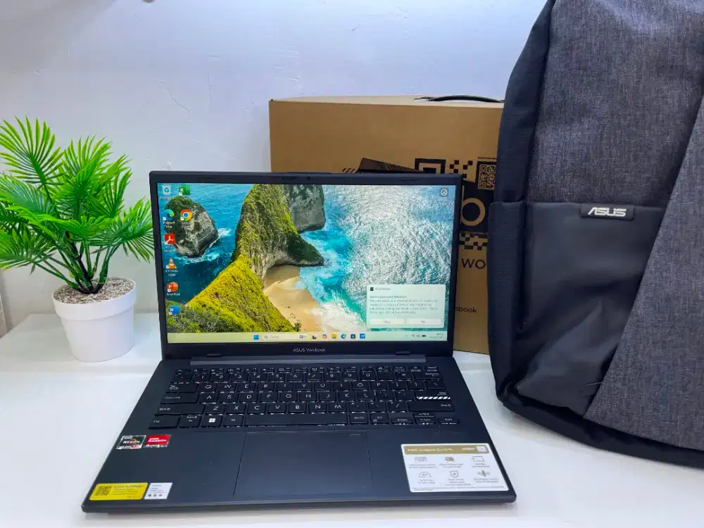 Asus Vivobook GO 14
AMD Ryzen 5 7520U
RAM16GB 
SSD 512GB
GARANSI ON
