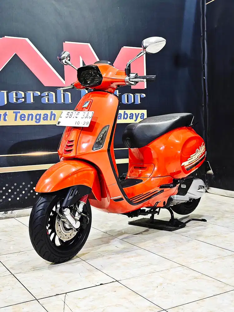 Piaggio sprint S abs 150cc orange gaya bergensi.Anugerah motor rungkut