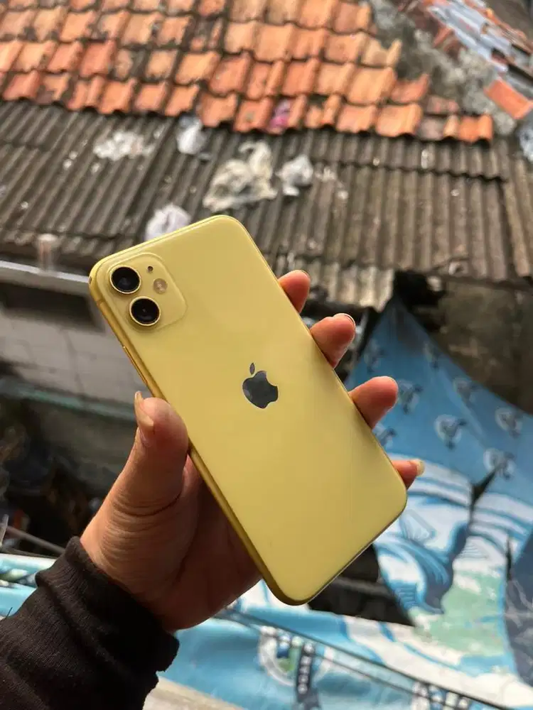 iPhone 11 128Gb Nominus