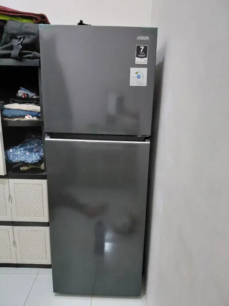 Kulkas aqua ukuran 225L
