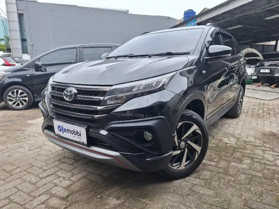 LOW DP Toyota Rush 1.5 TRD Sportivo Bensin-AT 2018 TYA