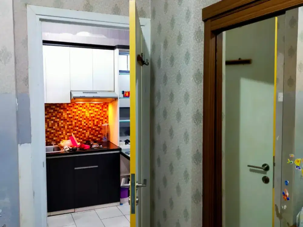 HUNIAN 2 KAMAR TOWER PINO GREEN PRAMUKA FULL FURNISH SIAP TEMPATI BIAYA BALIK NAMA SUDAH TERMASUK