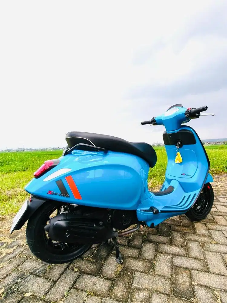Vespa  Sprint S 150 ABS low KM