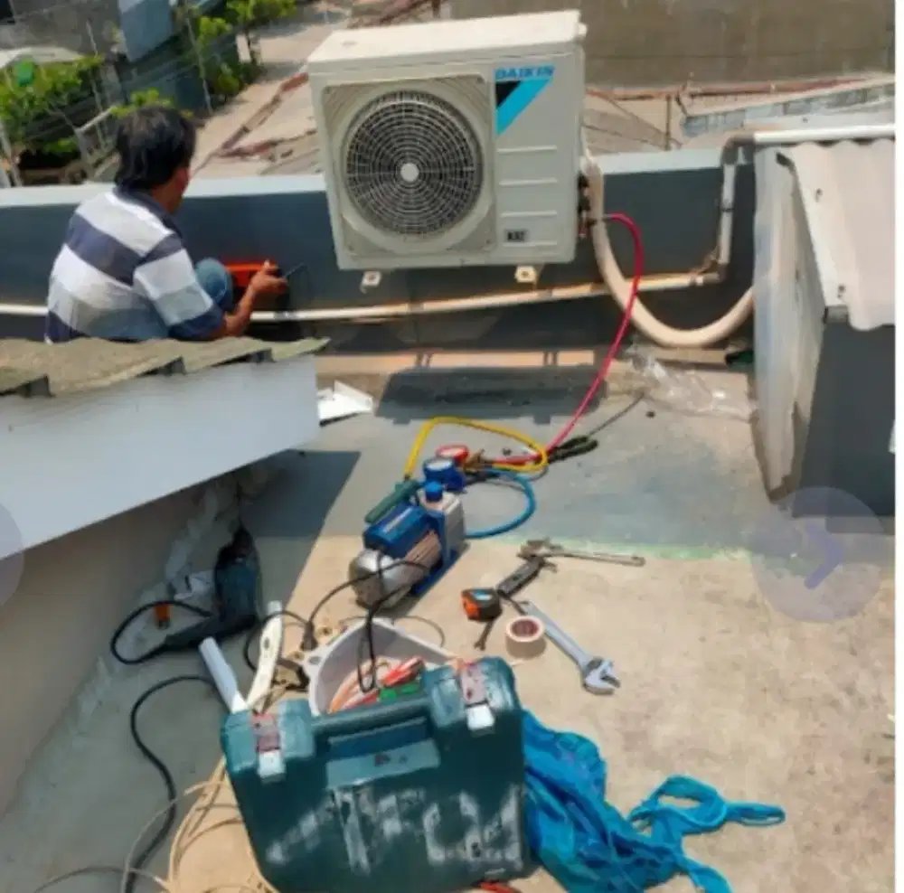 Bongakr pasang ac,sevce mesin cuci,kulkas,pompa air,dll