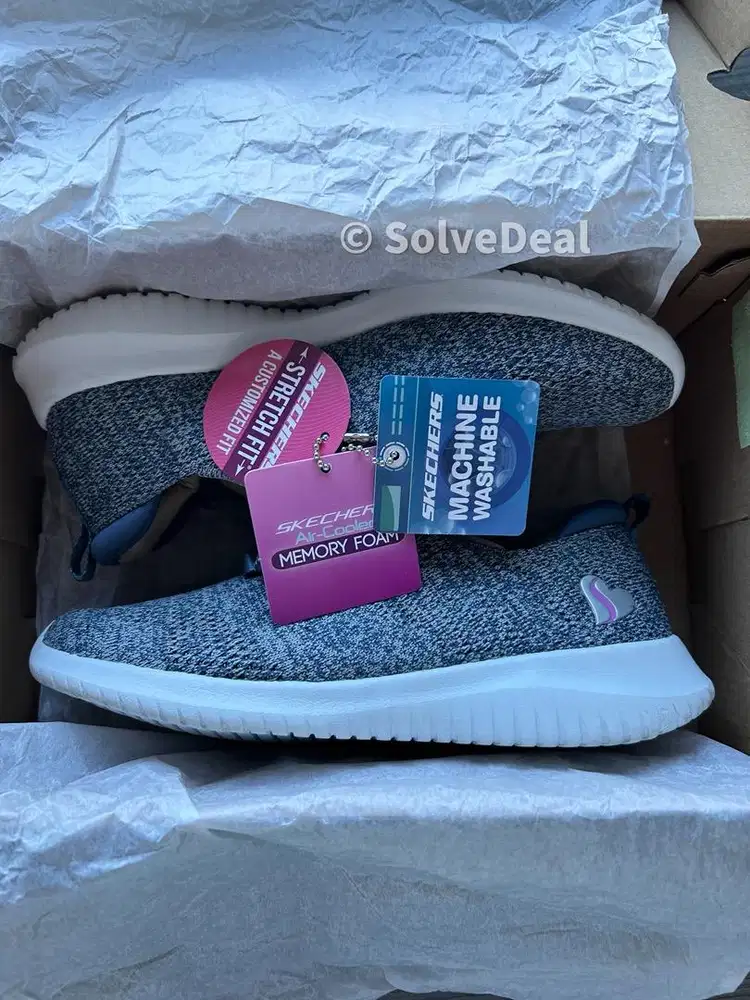 Sepatu Skechers Stretch Fit Air Cooled Memory Foam Sepatu Casual