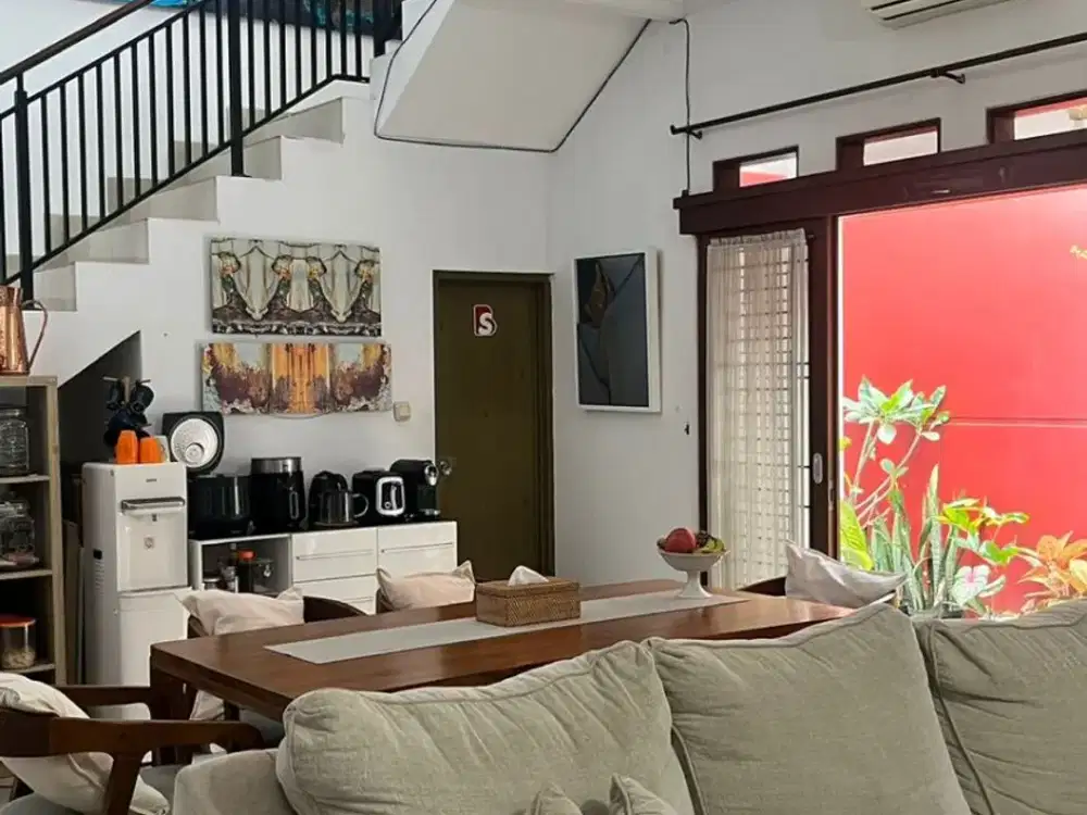 TURUN HARGA JUAL RUMAH 2 LANTAI DI ARCAMANIK BANDUNG STRATEGIS NYAMAN