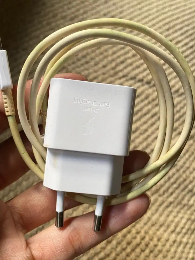 Chager samsung 25w , suoer fast charging