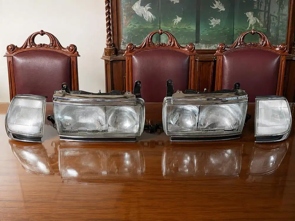 Headlamp Lampu Toyota Landcruiser VX-R