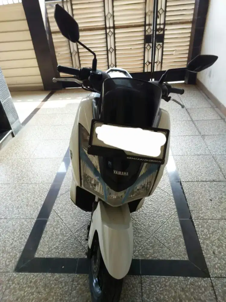 JUAL CEPAT MURAH YAMAHA LEXI 2020 PUTIH