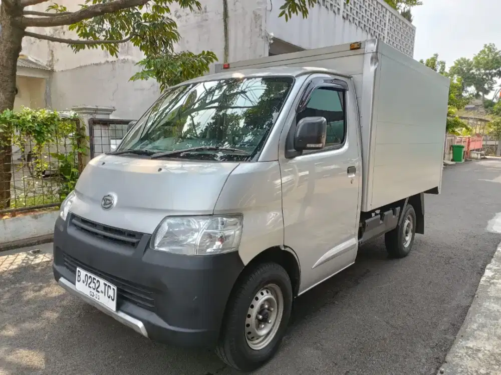Daihatsu Gran max BOX 1500 AC PS 2016