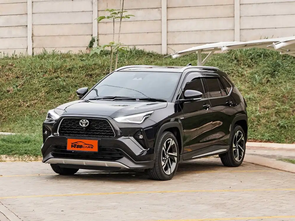 Yaris Cross 1.5 AT 2024 HITAM