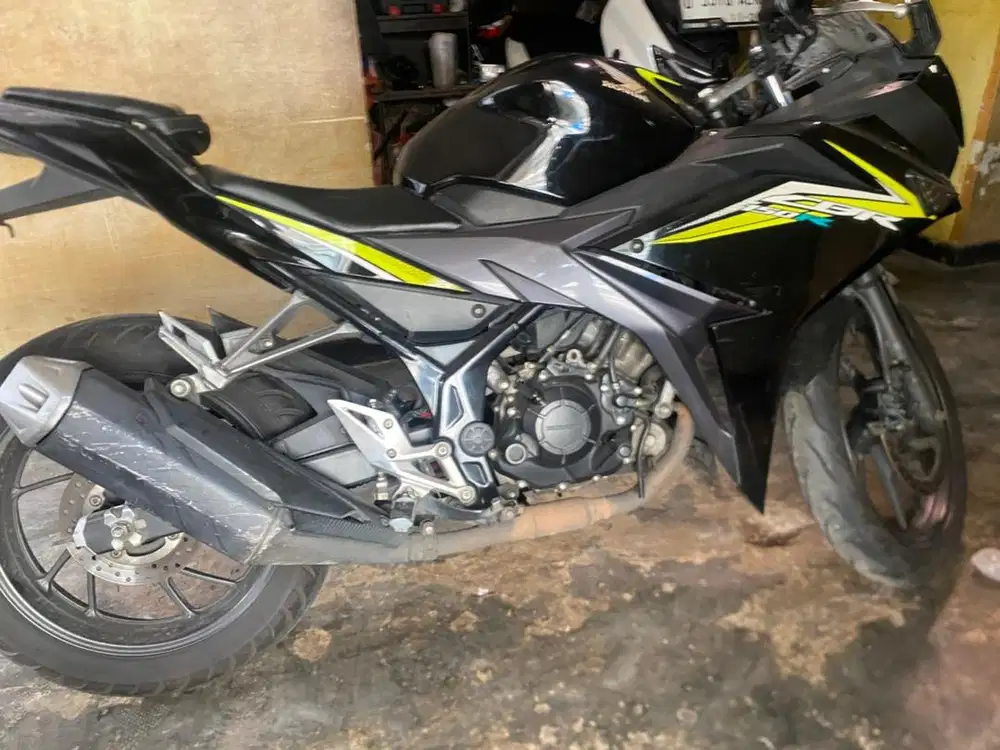 Dijual honda cbr 2017 k45g