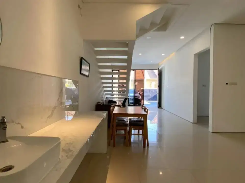 Rumah Perum Wonorejo Indah bangunan baru