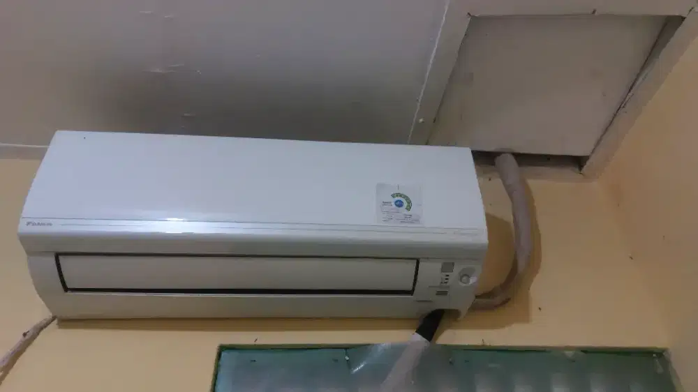 AC Daikin Inverter 0.75 PK (Sensor Mata) – Mulus Normal