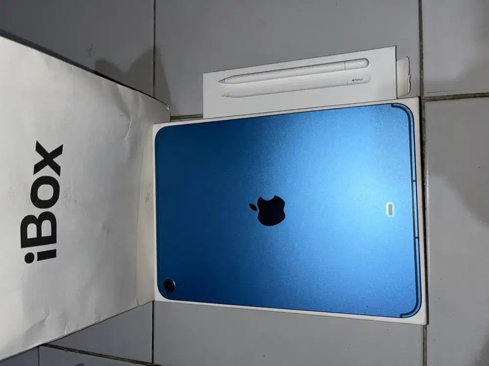 Dijual Ipad Gen 11 (A16) 256GB Cellular Ex Ibox + Apple Pencil