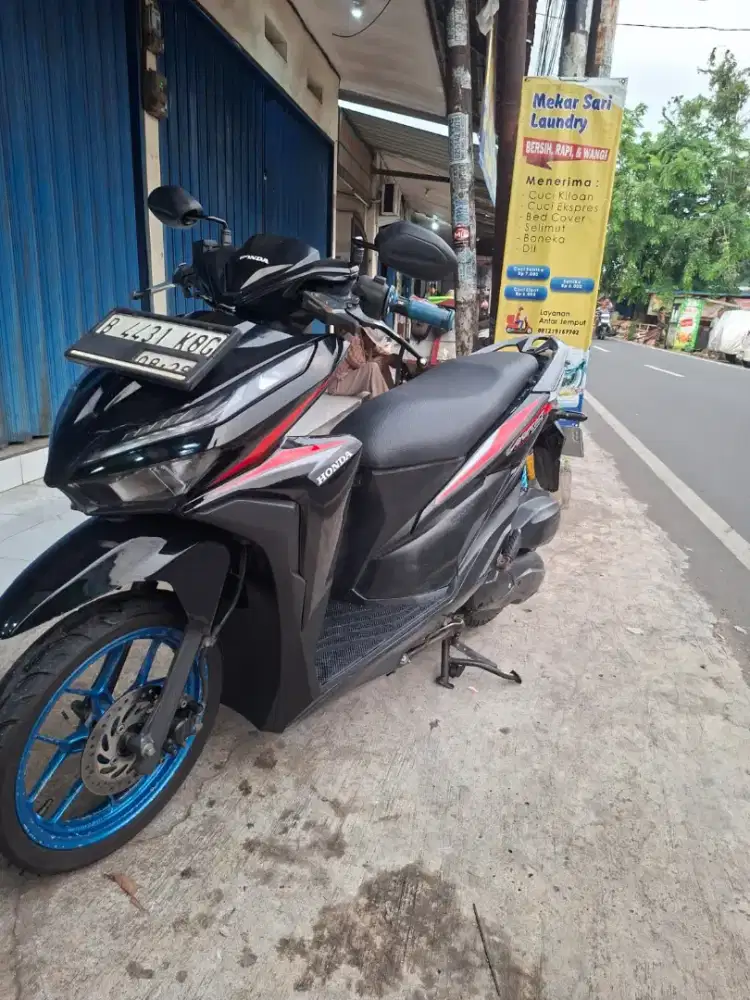 HONDA VARIO 125 TAHUN 2019.MESIIN OK