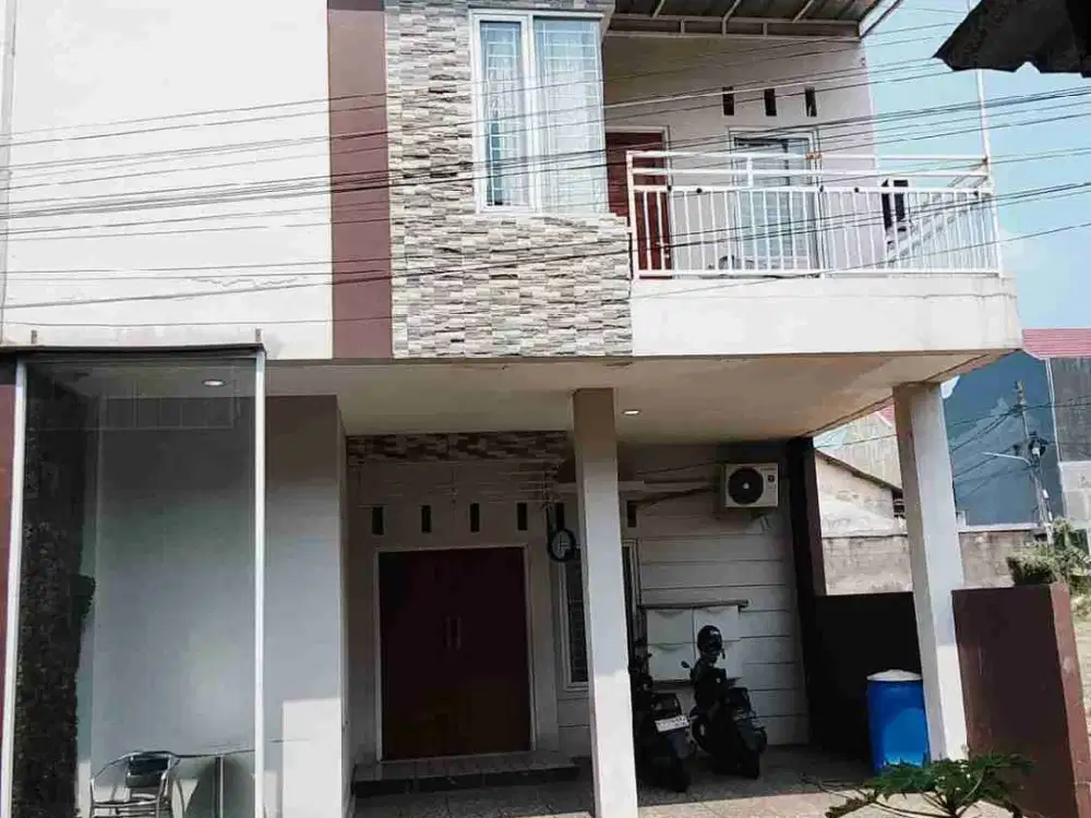 Disewakan Rumah Dalam Cluster di Jatibening Bekasi Bebas Banjir Full Furnish hanya 5 menit ke Stasiun LRT