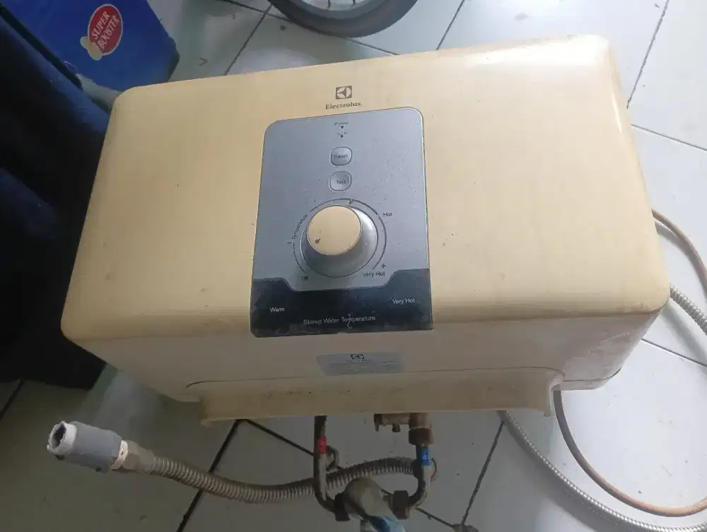 Water heater otomatis Electrolux