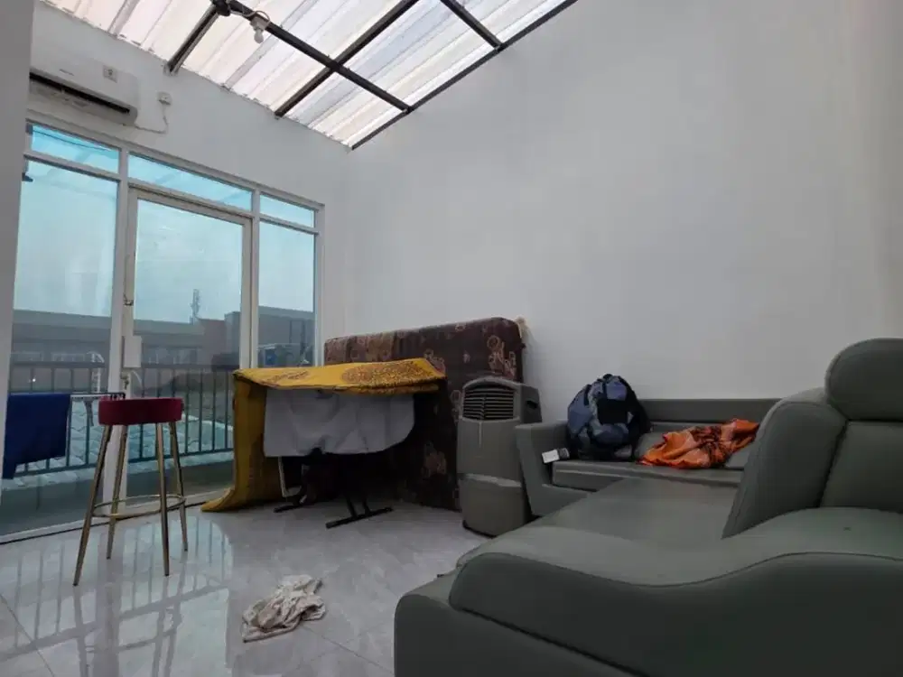 Dijual atau Disewakan Ruko 2,5 Lantai Metland Transyogi Cibubur