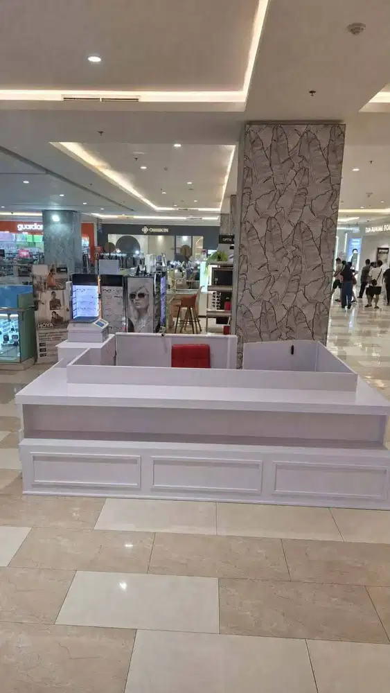 Stan Kayu HPL/Booth stand