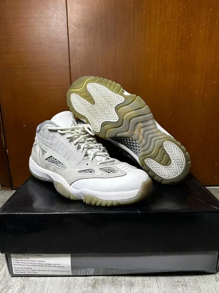 Jordan 11 Retro Low IE US10 / 44