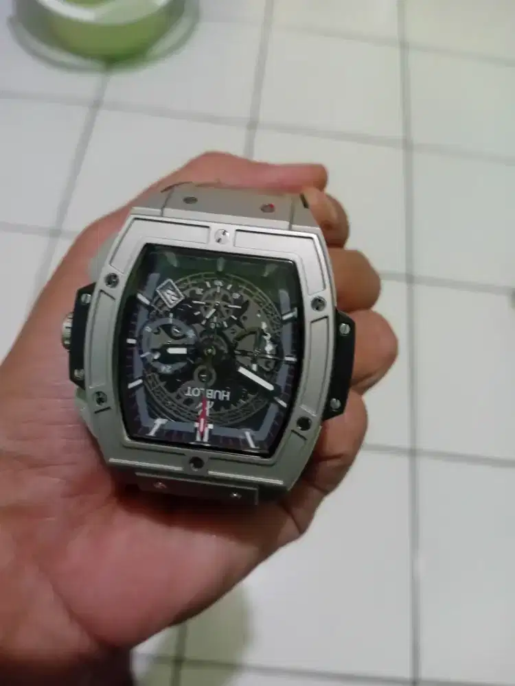 Jual jam hublot